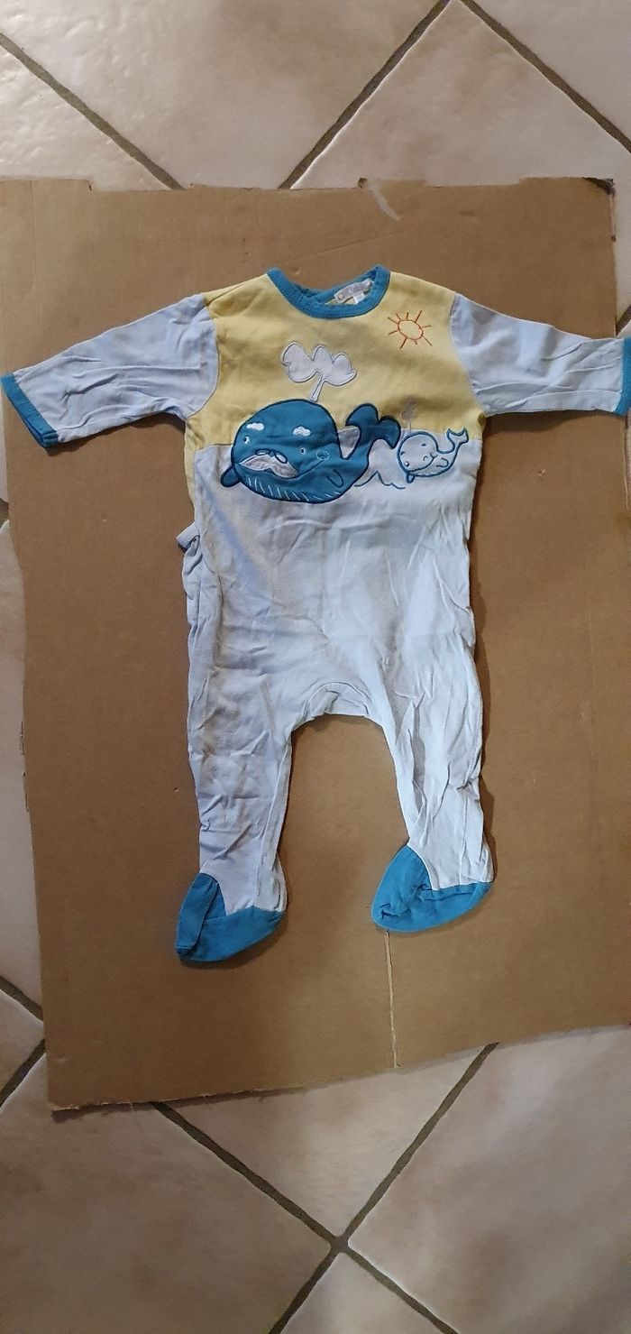 Lot de pyjamas en - photo numéro 3