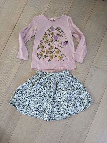 Ensemble T shirt DPAM panthère 6 ans et jupe monoprix coton bio 6 ans
