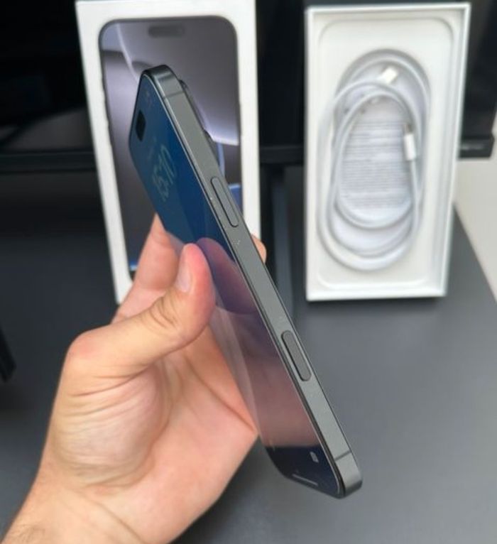 I p h o n e 16 pro max - photo numéro 3