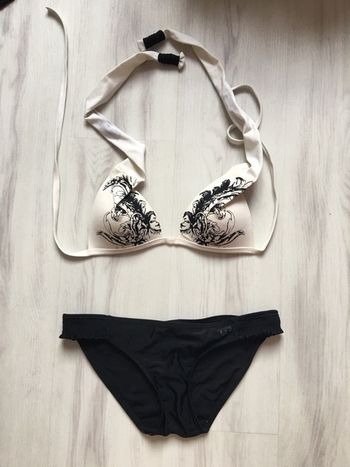 Bikini blanc et noir