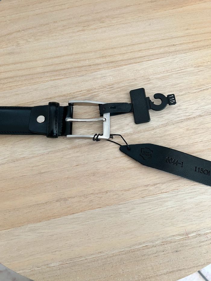 Ceinture en cuir noir taille 115 cm - photo numéro 3