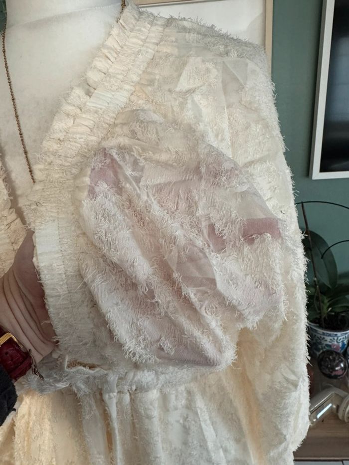 Magnifique robe manches longues blanc beige cassé taille S/M col V plumetis - photo numéro 2