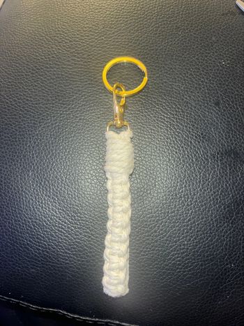 Porte clé en macramé neuf