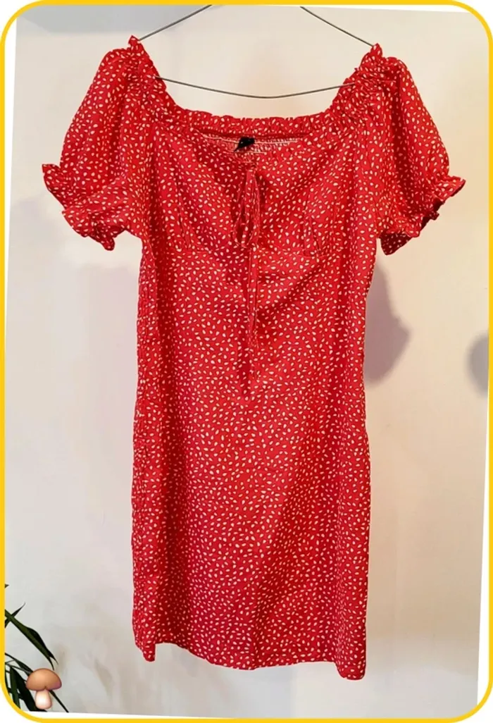 Robe rouge à motifs blancs – Shein – Taille 40 / L - Très bon état