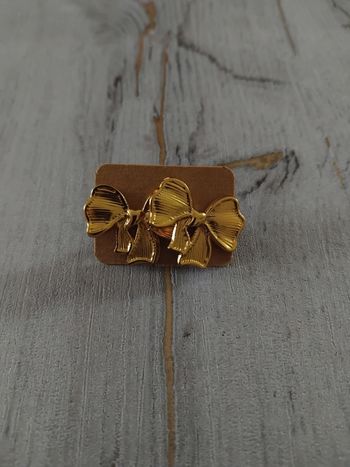 Boucles d'oreilles neuves