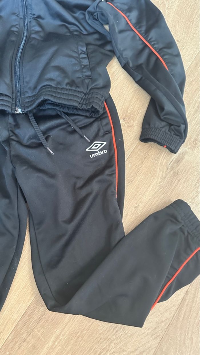 🍃 Ensemble noir – Umbro – Taille 126 cm – Très bon état - photo numéro 3