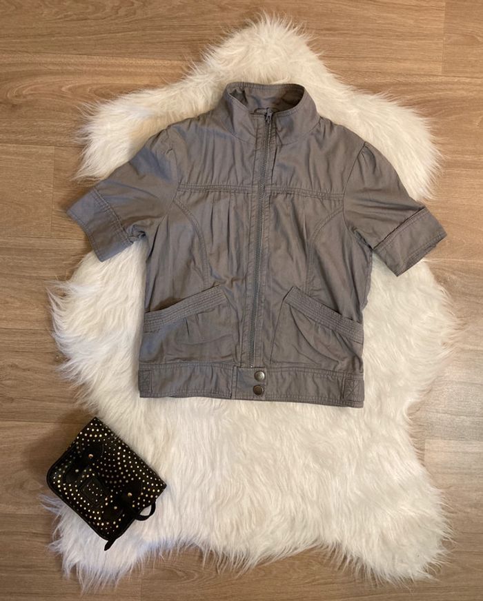Veste manches courtes grise Pimkie – Taille S/36 - photo numéro 2
