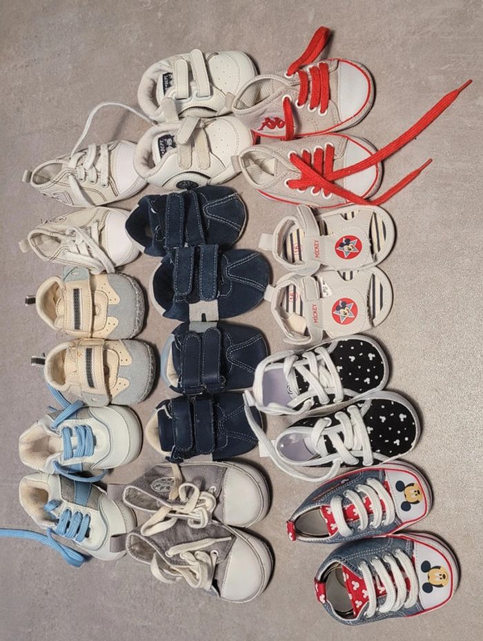 Lot 11 paires de chaussures