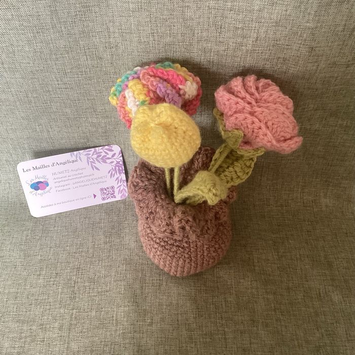 Vase avec 3 fleurs