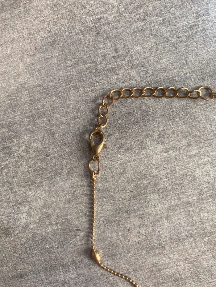Collier doré - photo numéro 2