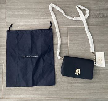 Sac bandoulière tommy Hilfiger