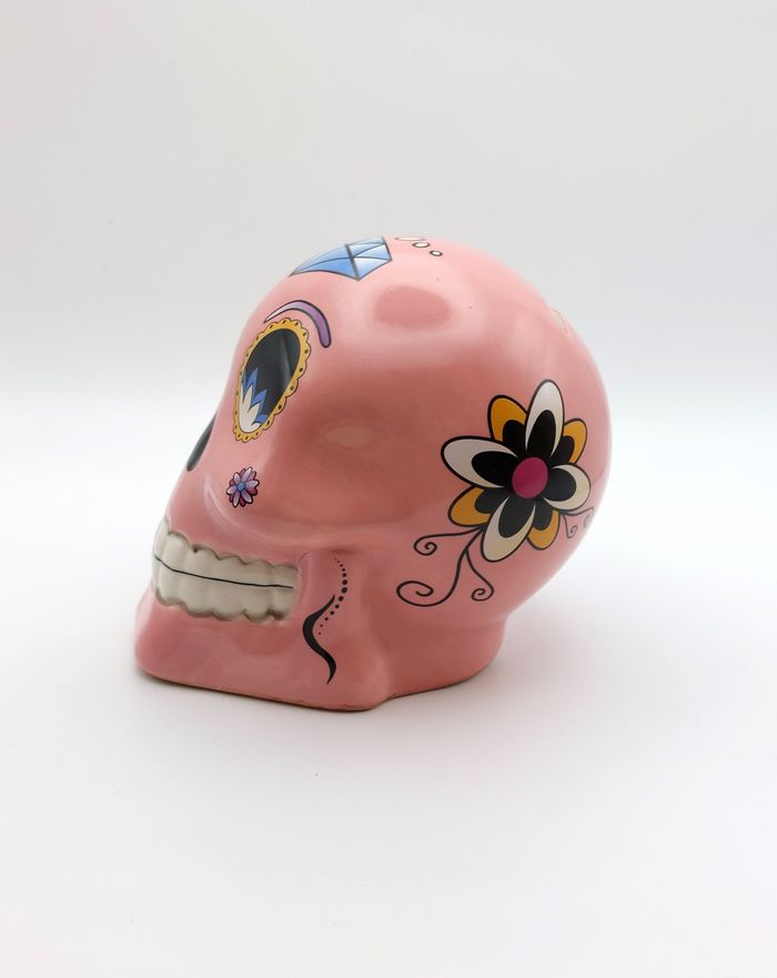 Tirelire tête de mort céramique rose Puckator style mexicain comme dans le film Coco hauteur 10 cm - photo numéro 5