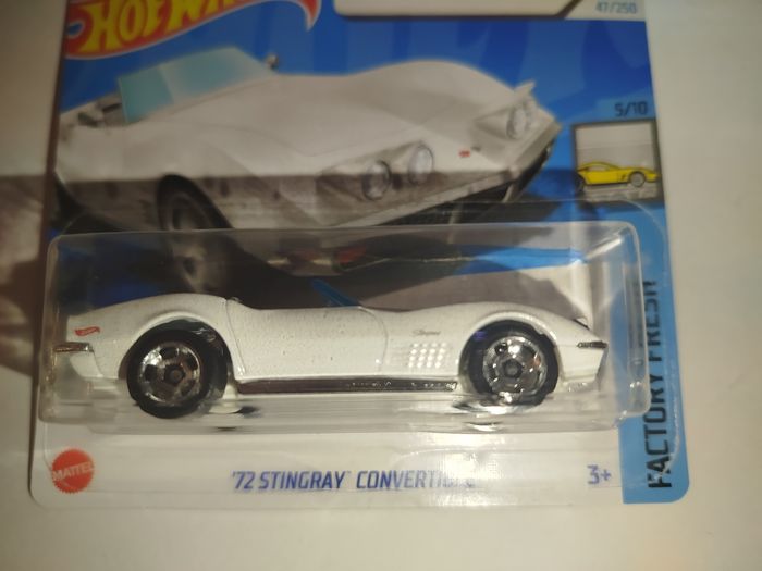 Hot Wheels '72 Stingray Convertible 2024 - photo numéro 2