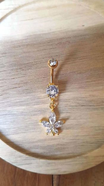 Piercing nombril en acier doré et zircon - Neuf