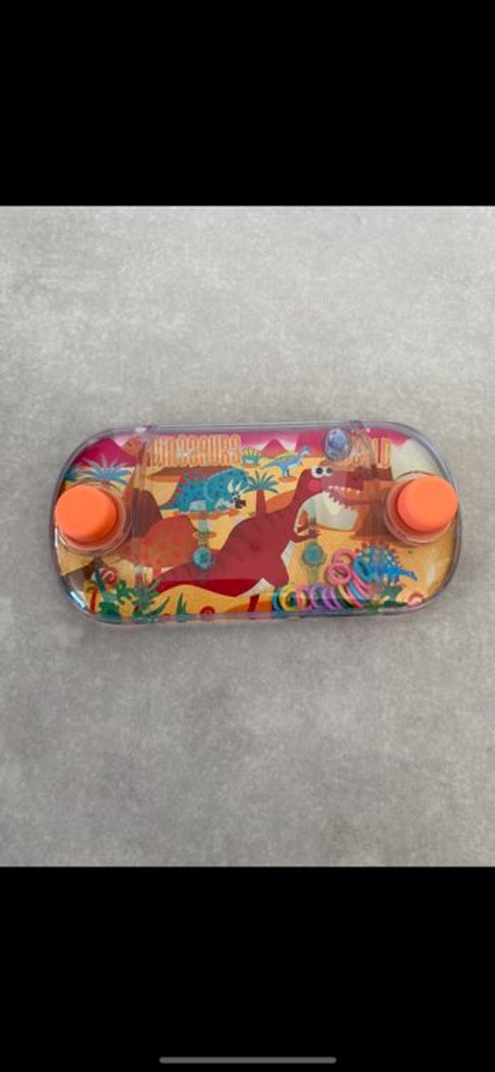 Jeu des anneaux dinosaure neuf