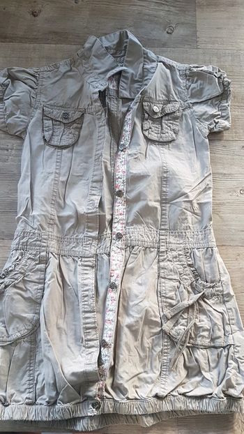 Robe beige 8 ans