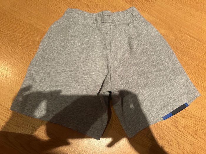 Short - photo numéro 2