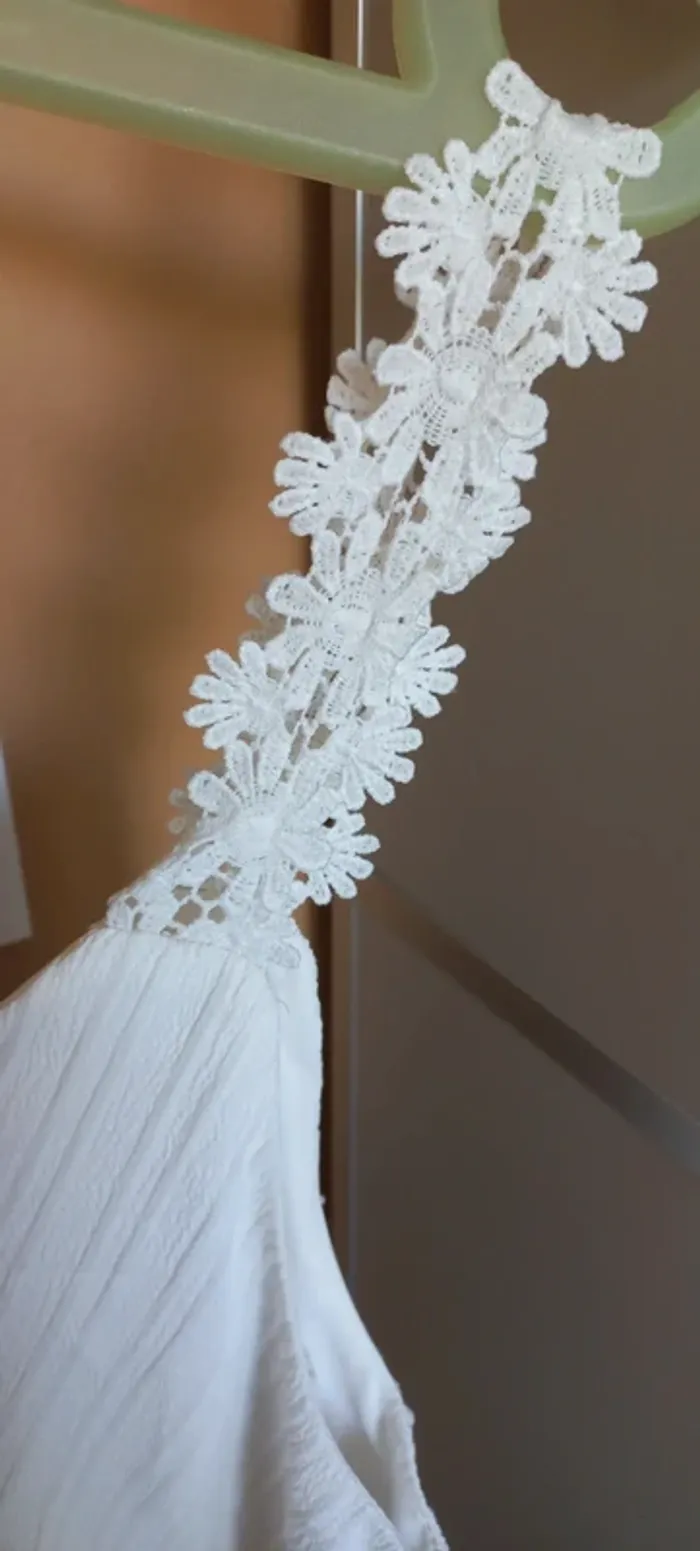 Robe blanche T46/48 neuve - photo numéro 2