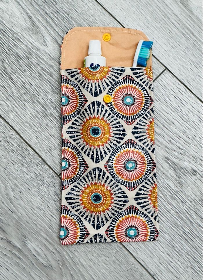 Étui pour brosse à dents - photo numéro 2