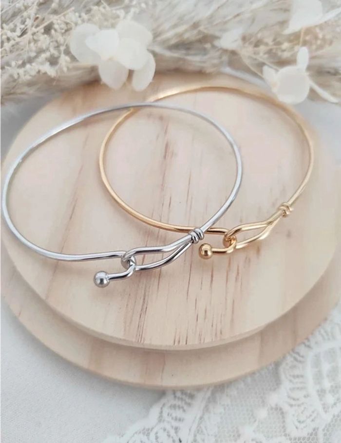 Bracelet jonc en acier inoxydable très tendance argenté ou doré unisexe