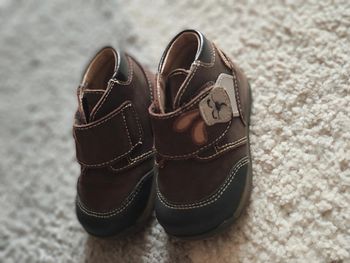 Paires de bottines taille 19