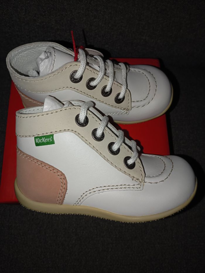 Kickers neuves pour fille en taille 24 - photo numéro 3