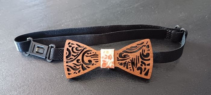 Noeud papillon bois - photo numéro 2