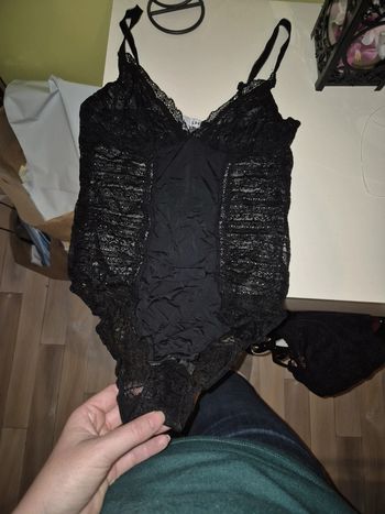 Body dentelle