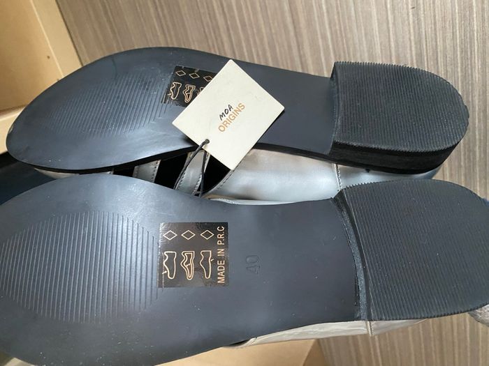 chaussures neuves - photo numéro 2