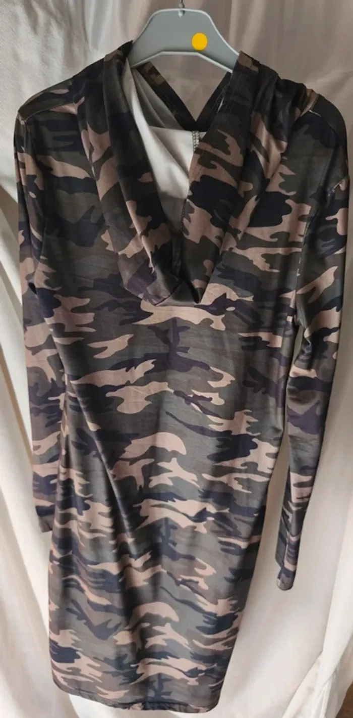 Robe militaire 13/14ans - photo numéro 2