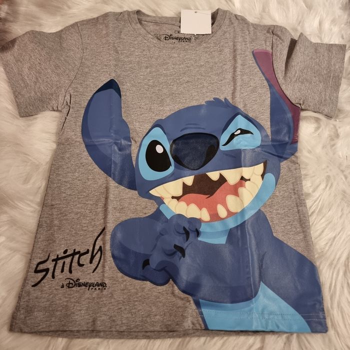 Neuf (non porté) 💙😍🤩Teeshirt stitch disneyland paris  8 ANS   MIXTE !!!😍🤩 - photo numéro 4