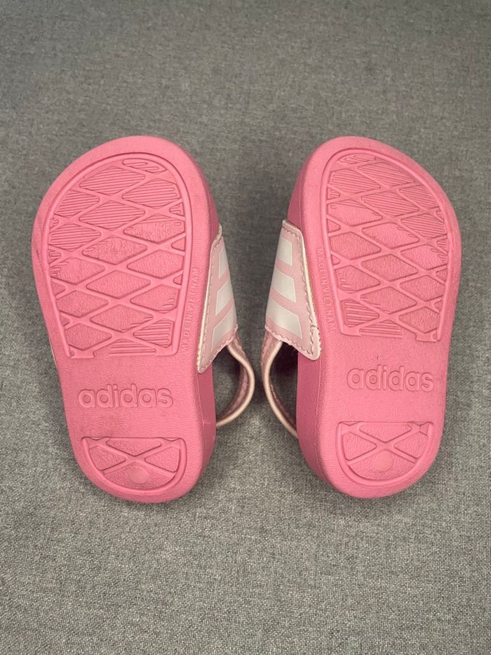 Claquettes bébé Adidas – Taille 20 – Très bon état - photo numéro 5