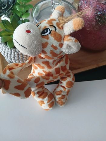 Péluche girafe à accrocher🌿🎁