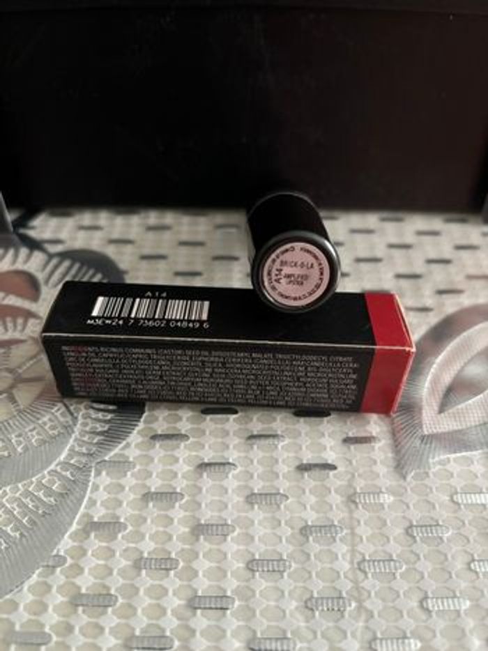 Rouge à lèvres Mac - photo numéro 2