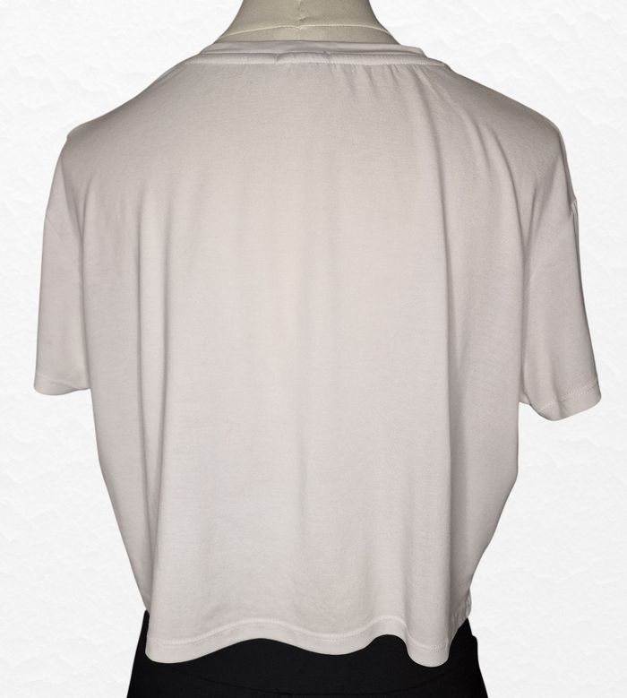 T-shirt court Stradivarius – M – Blanc – État : Très bon - photo numéro 2