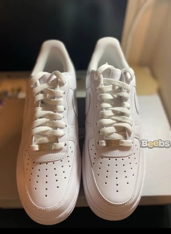 Nike Air Force 1 Low '07 White Taille 37.5 - photo numéro 3