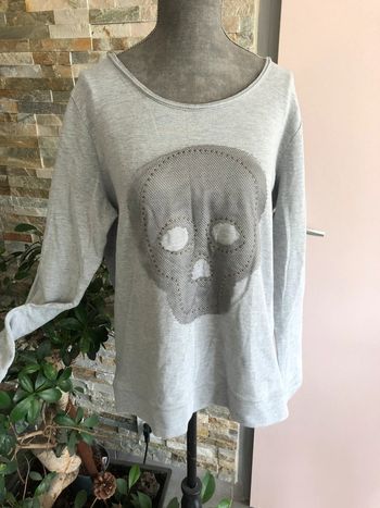 Sweat tête de mort 42