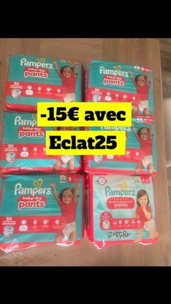 Six paquets de couches culottes taille 5