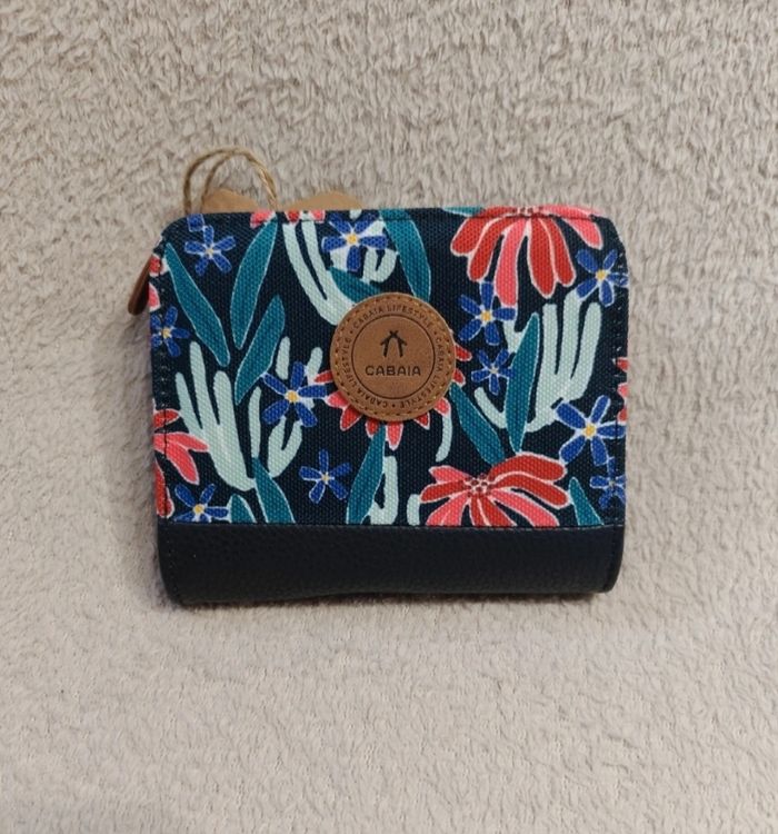 Portefeuille cabaïa noir vert rouge