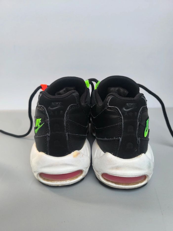 Baskets Nike air max 95 Worldwide black noir pointure 38.5 bon état - photo numéro 7