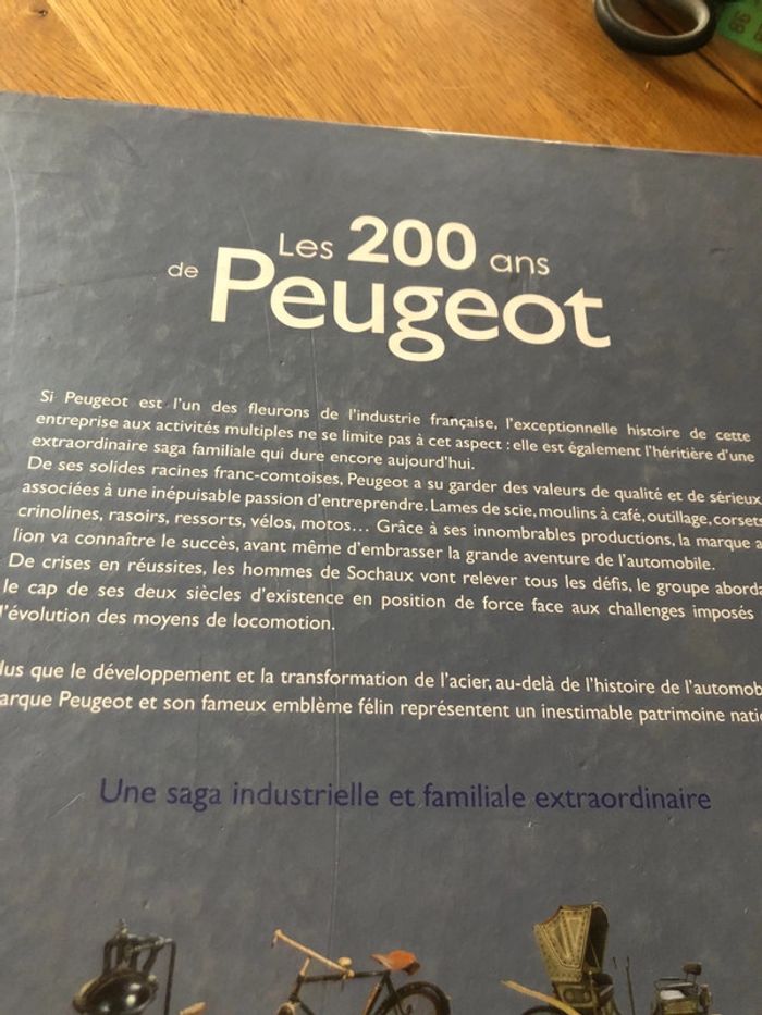 Les 200 ans de foucault Michel lafon - photo numéro 3