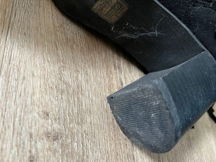 Bottines femme couleur noir taille 38 bon état pas de marque - photo numéro 7