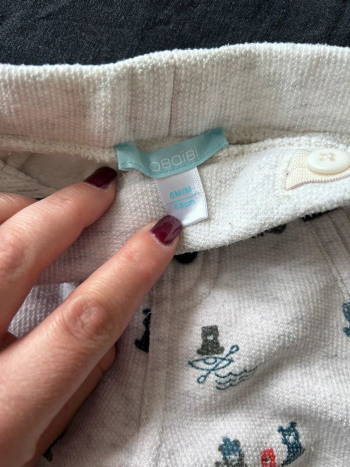 Lot deux pantalons bébé 6 mois - photo numéro 2