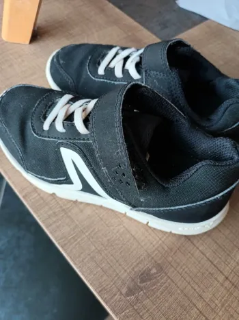 Basket noir et blanche T30