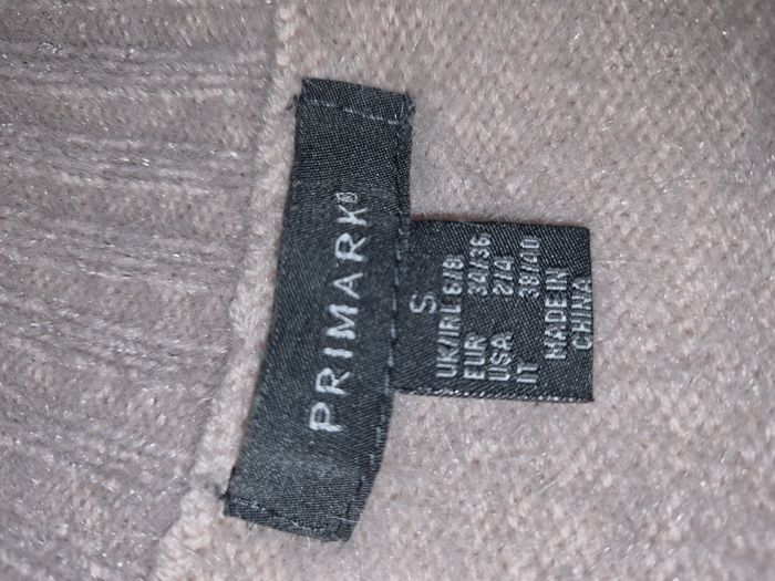 Pull doux col V Primark – Taille S (34/36) – Très bon état - photo numéro 4