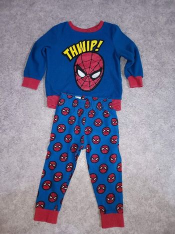 Pyjama Disney store 2 ans