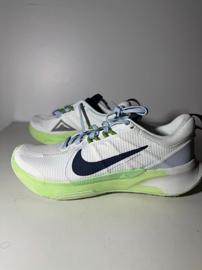 Nike junper Trail 2