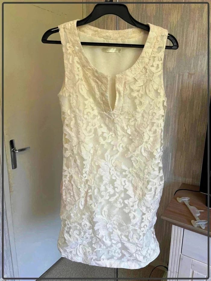 Magnifique robe see u soin taille 0 = 34 neuve sans étiquette