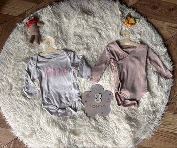 Lot 2 bodies manches longues Kiabi - 3 mois