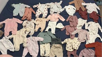 Lot bébé fille 0mois